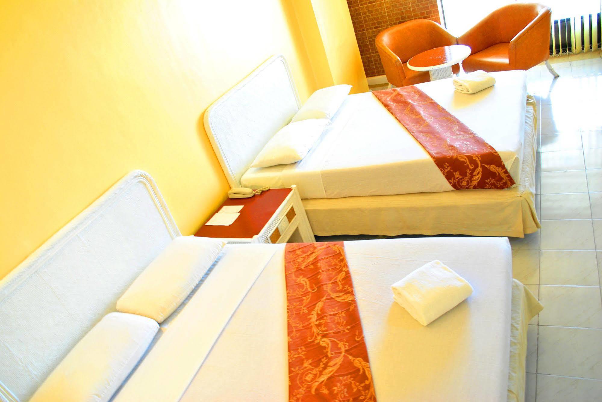 Leyte Park Resort Hotel Tacloban Ngoại thất bức ảnh