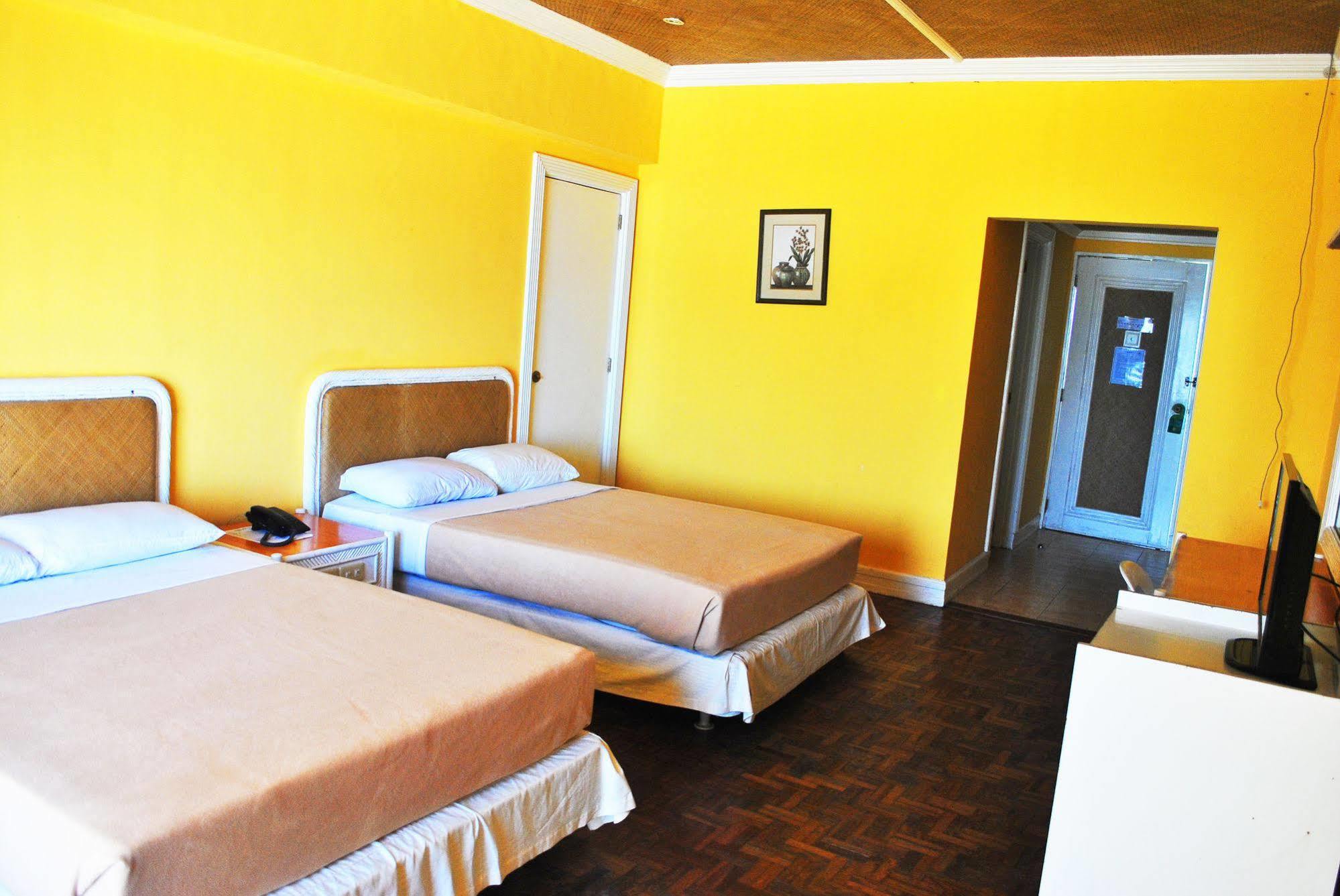 Leyte Park Resort Hotel Tacloban Ngoại thất bức ảnh