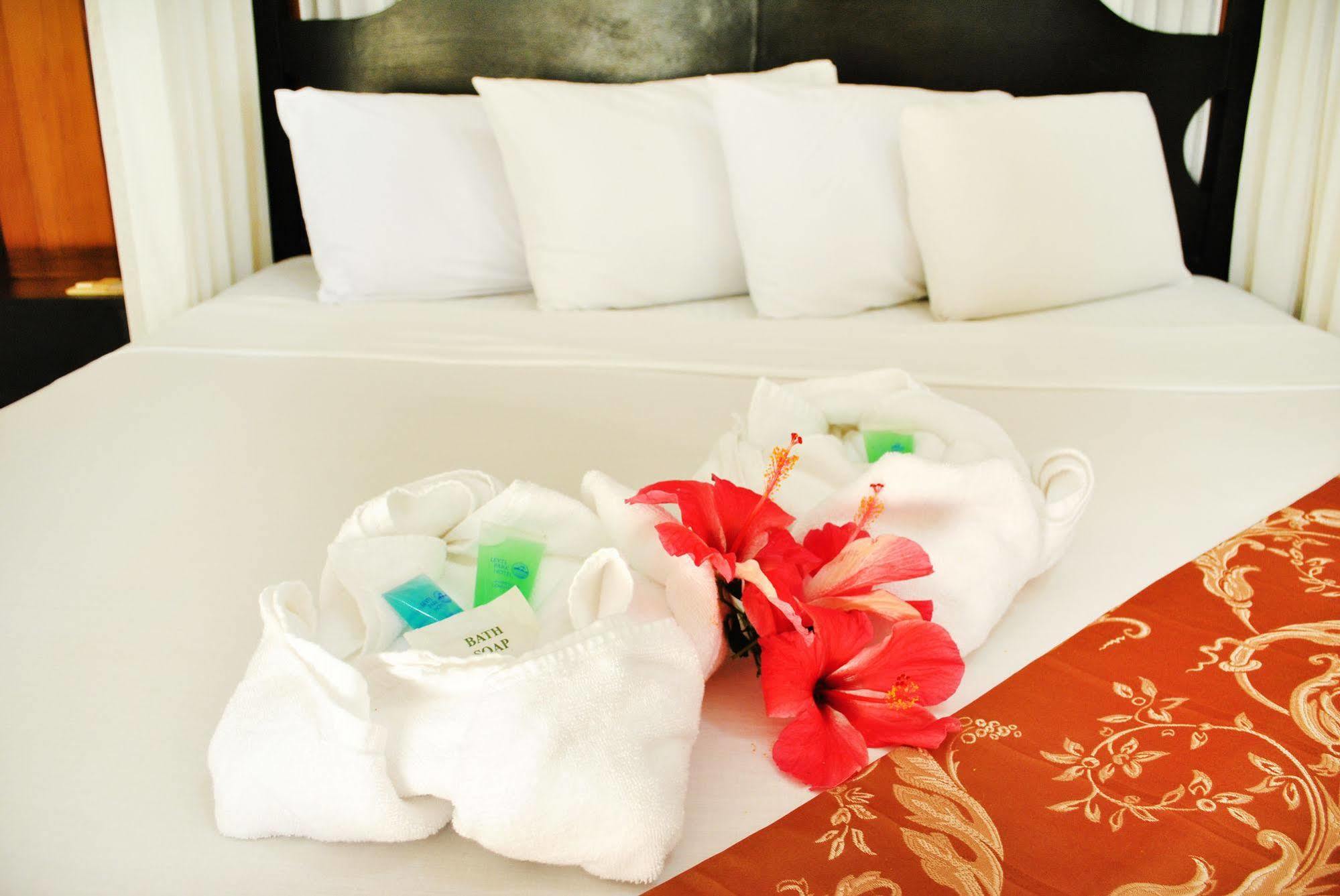Leyte Park Resort Hotel Tacloban Ngoại thất bức ảnh