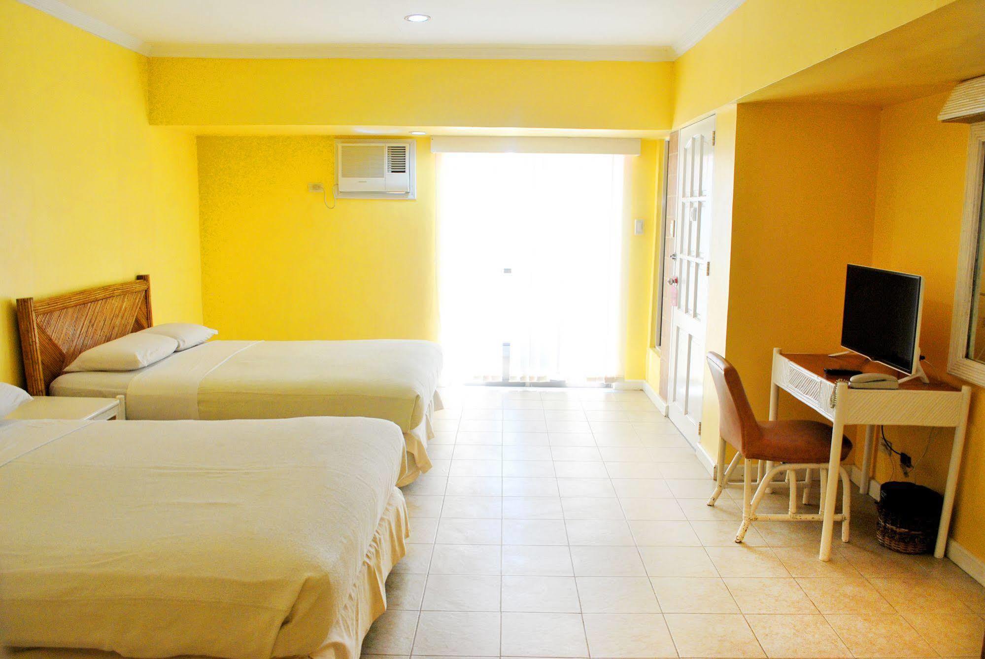 Leyte Park Resort Hotel Tacloban Ngoại thất bức ảnh