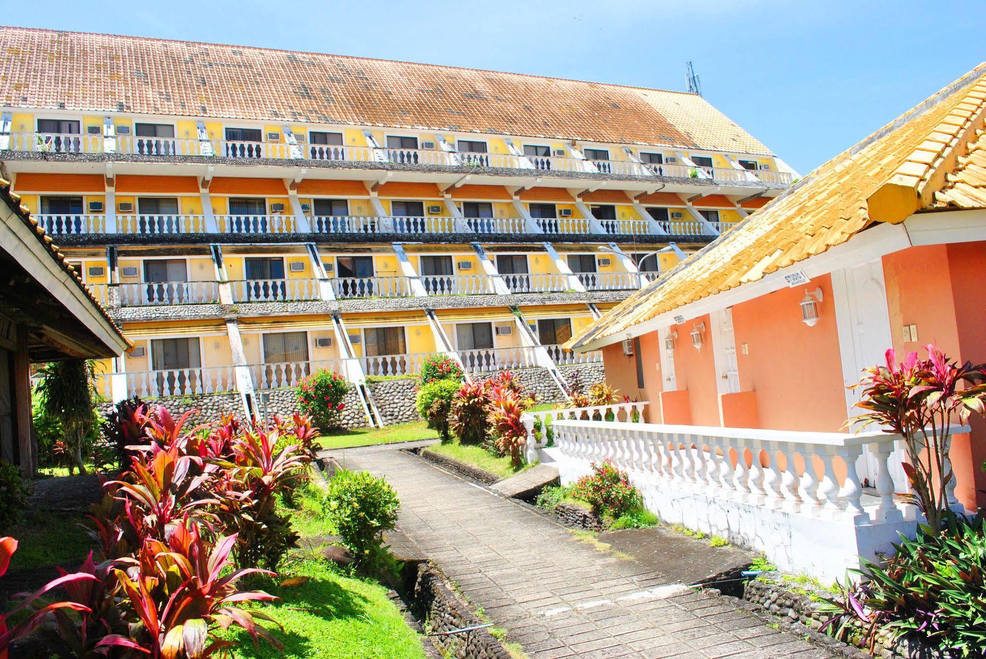 Leyte Park Resort Hotel Tacloban Ngoại thất bức ảnh